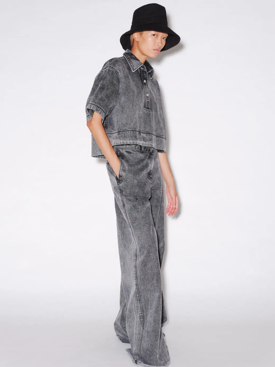 BUCKET HAT - DENIM