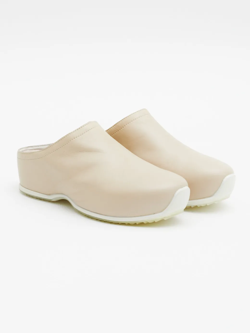 Closed Toe ECCO Clogs