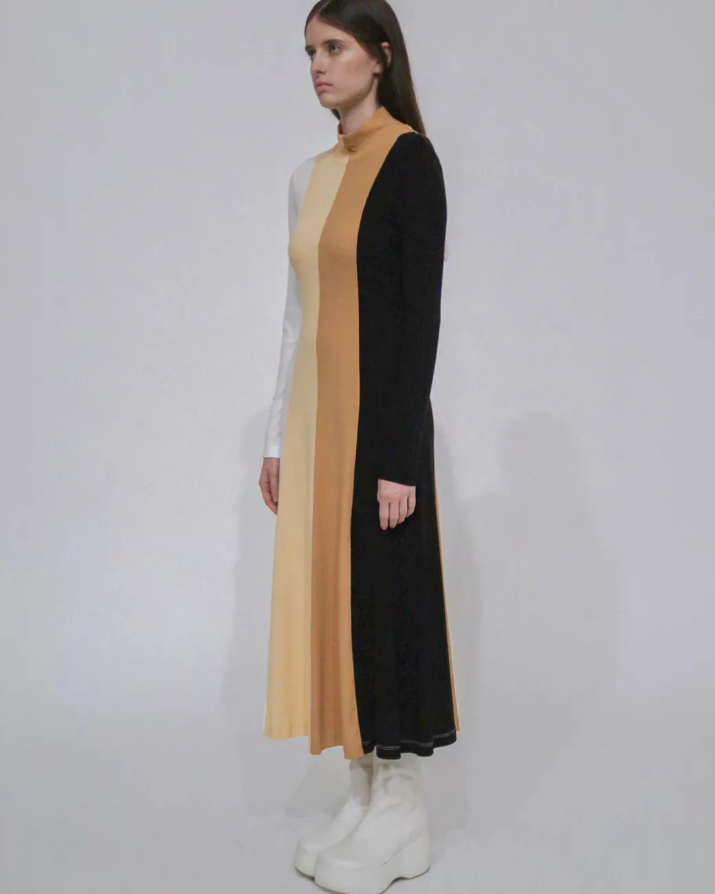 COLORBLOCK TURTLENECK DRESS