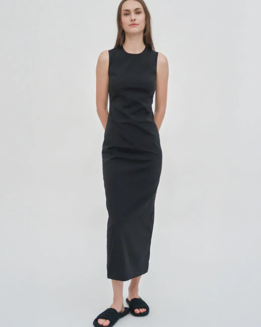 FITTED SHEATH DRESS
