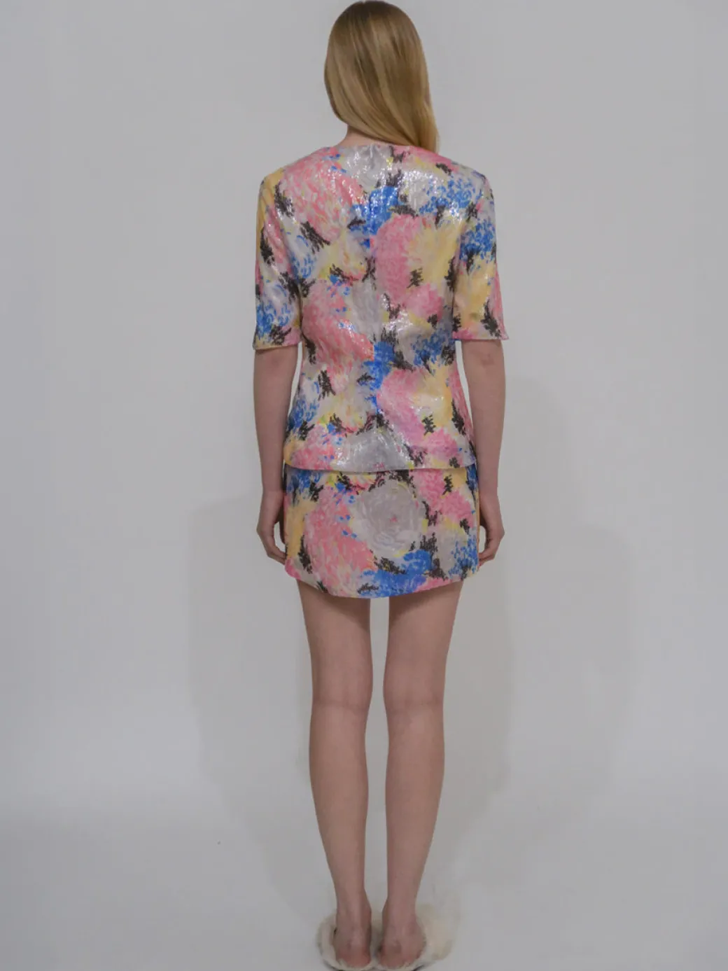 FITTED T-SHIRT TOP - PAINTED FLORAL SEQUIN MESH