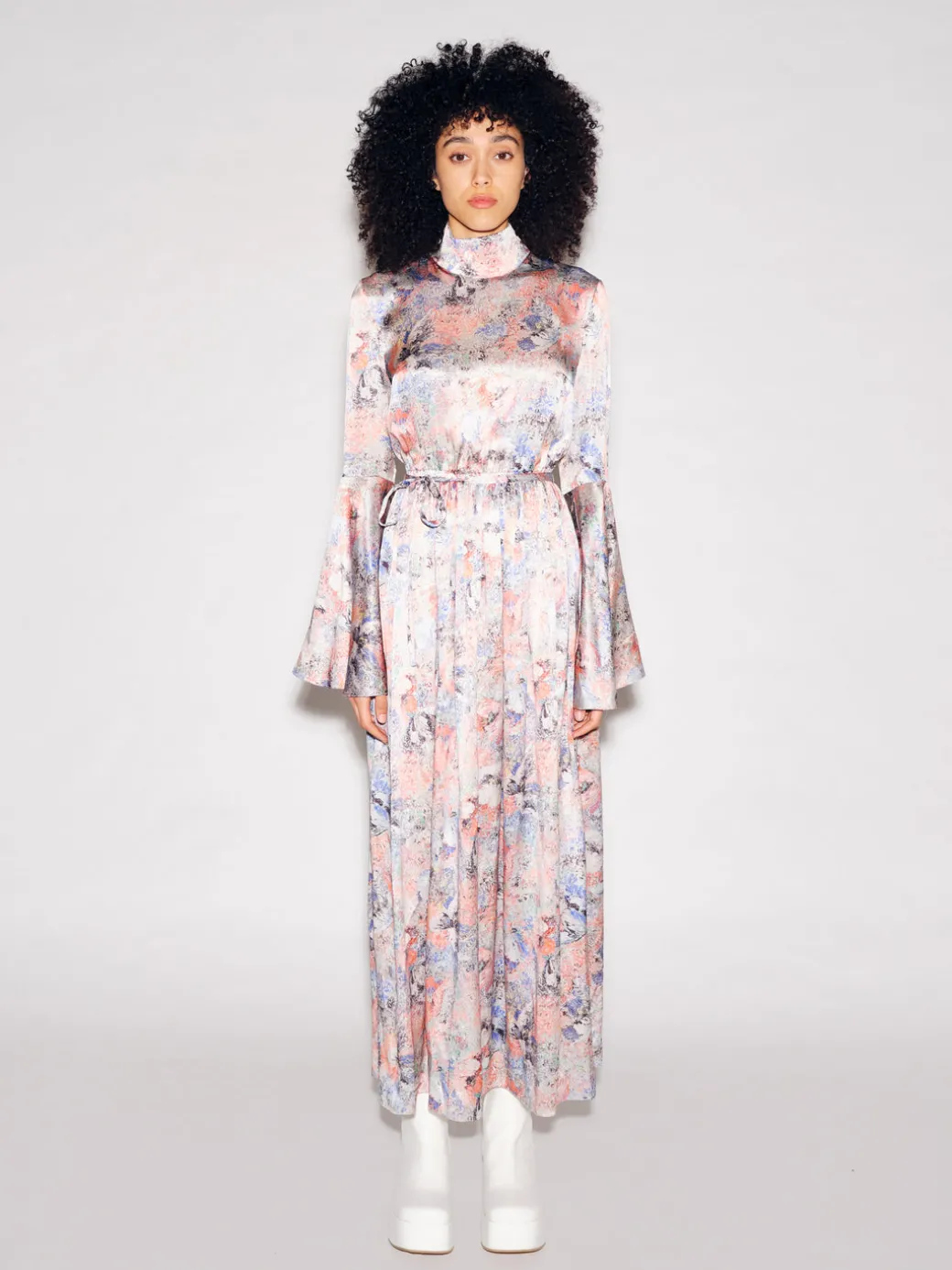 FLARE SLEEVE MAXI DRESS