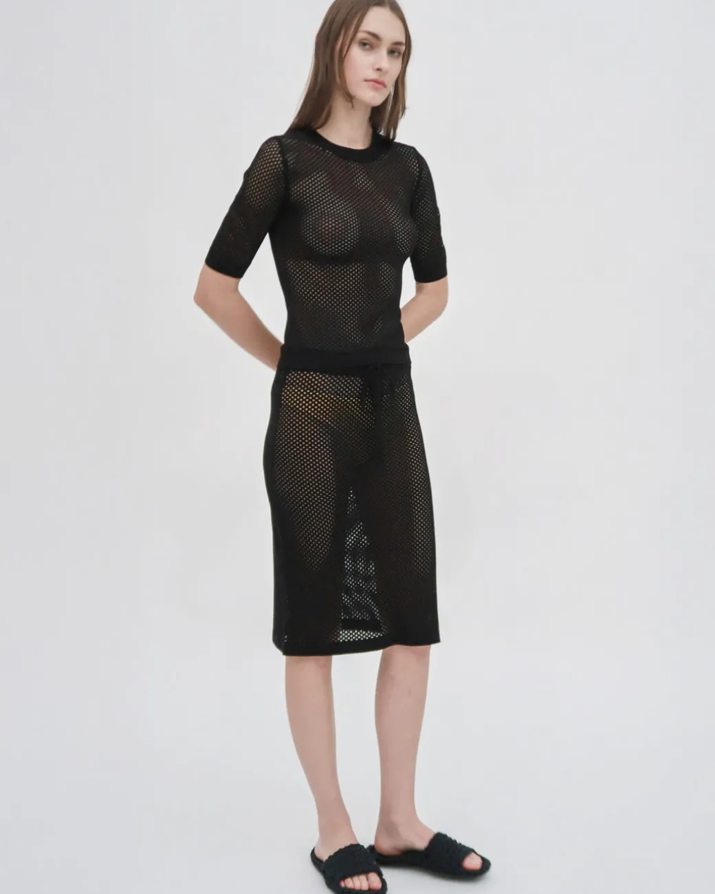 MESH CROPPED SLEEVE SWEATER