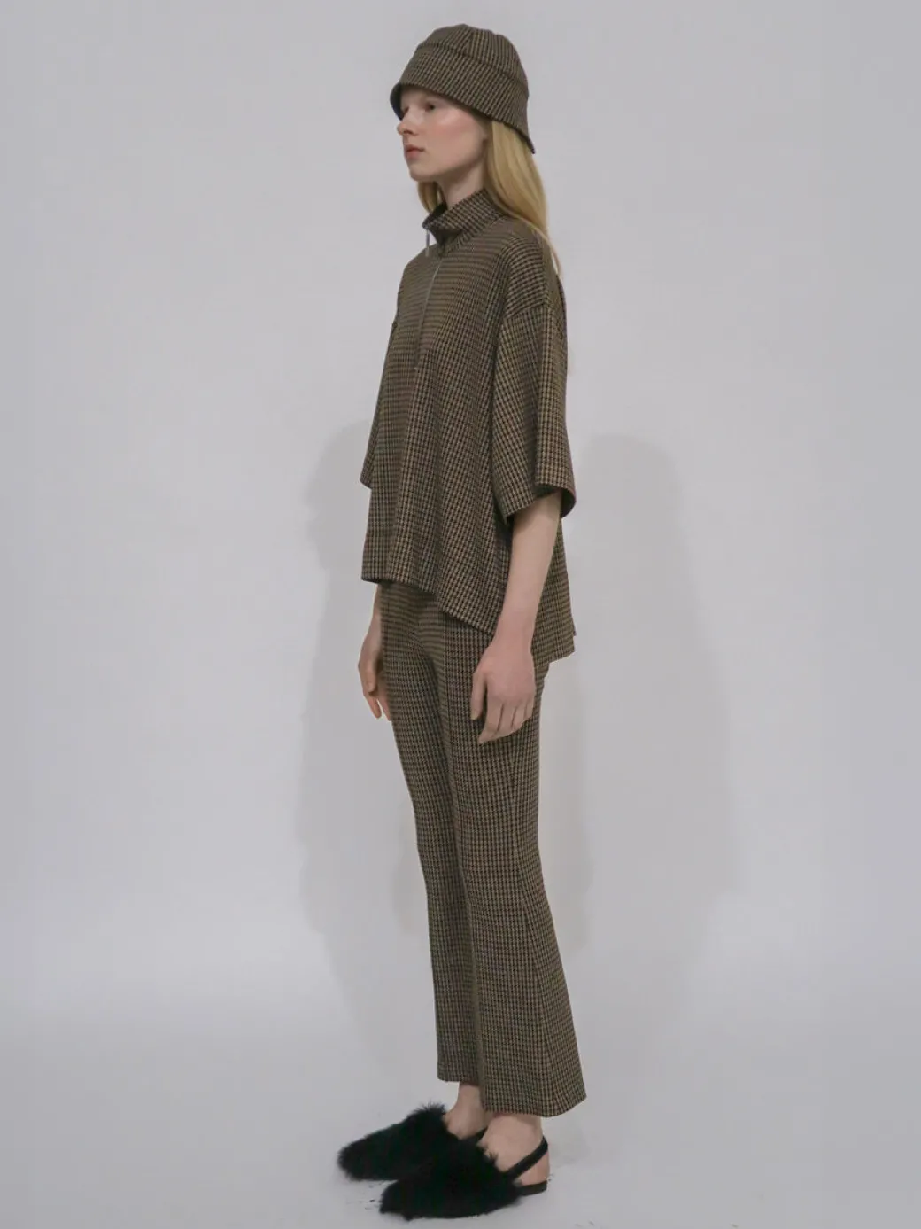 PULL-ON CROPPED FLARE - HOUNDSTOOTH