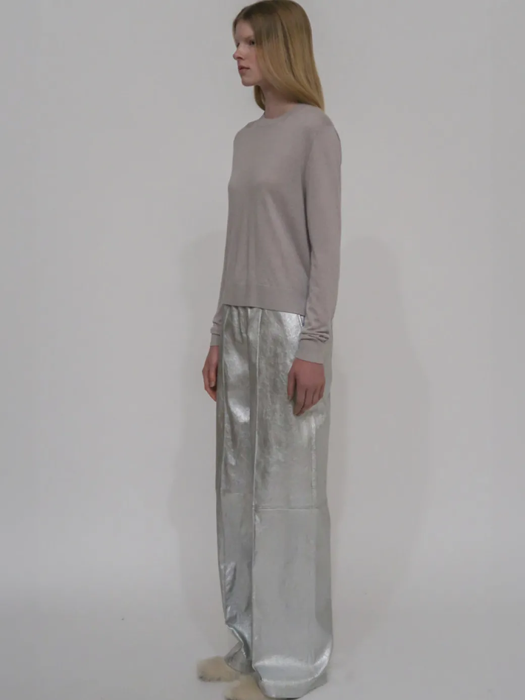 RELAXED CREWNECK SWEATER
