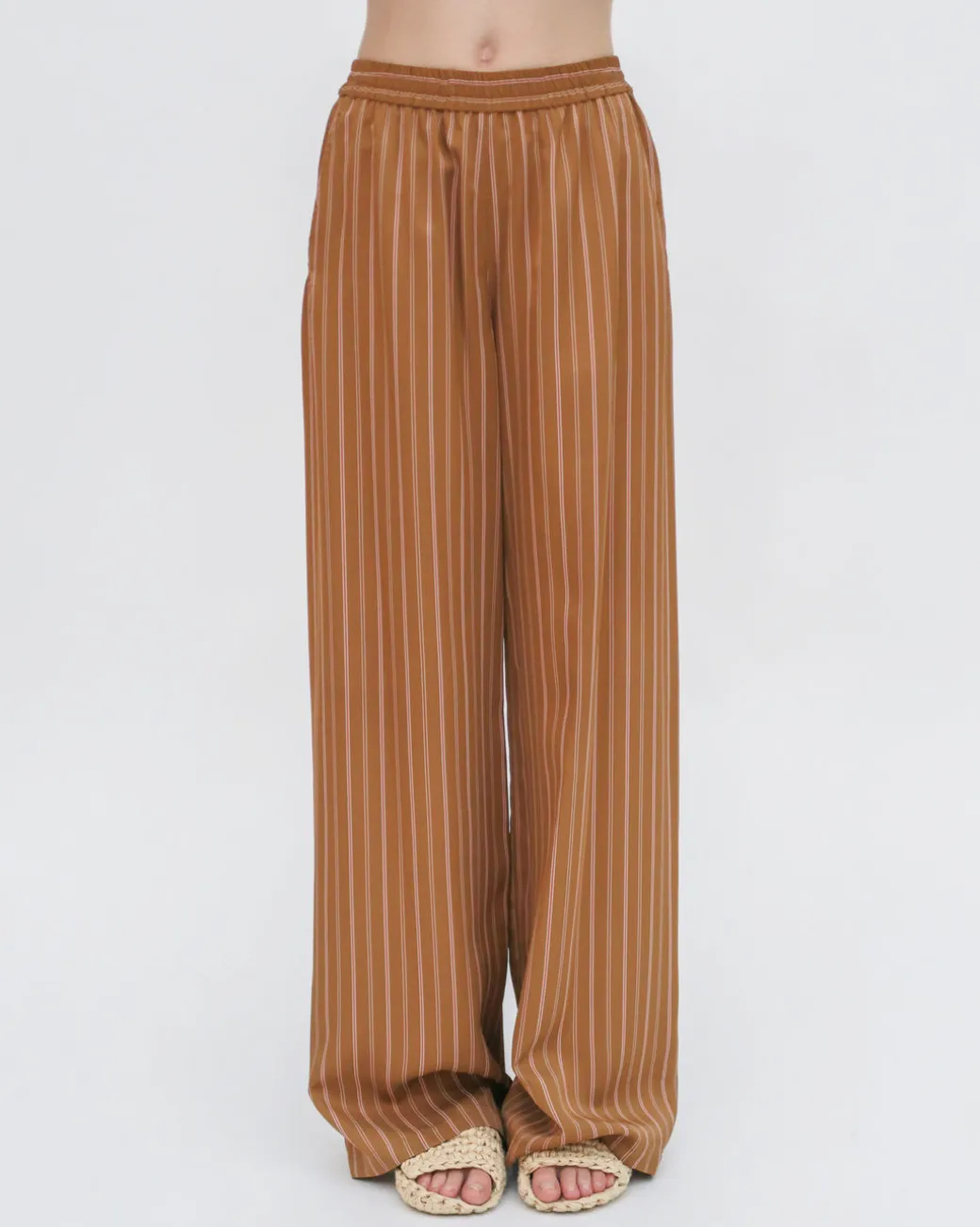 RELAXED PULL-ON PANT