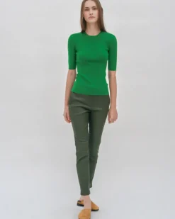 RIBBED CROPPED SLEEVE SWEATER