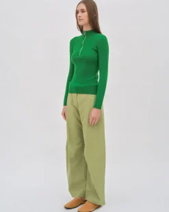 RIBBED ZIP UP TURTLENECK SWEATER