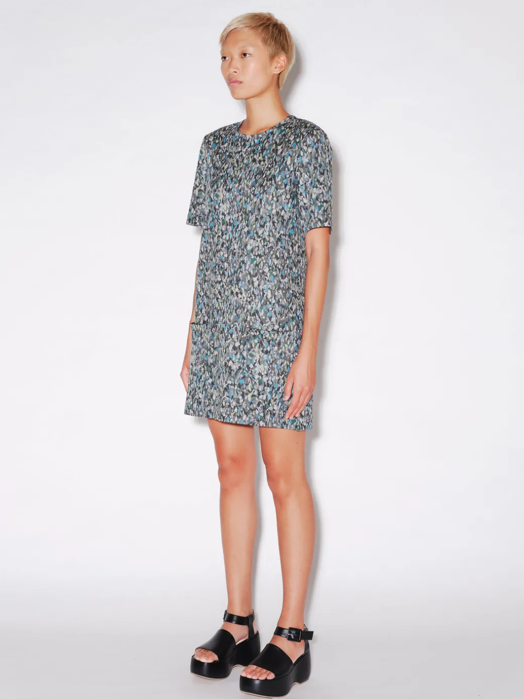 SHORT SLEEVE SHIFT DRESS - FOAM