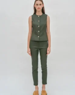 SLEEVELESS BUTTON FRONT TOP  - STRETCH PLONGE
