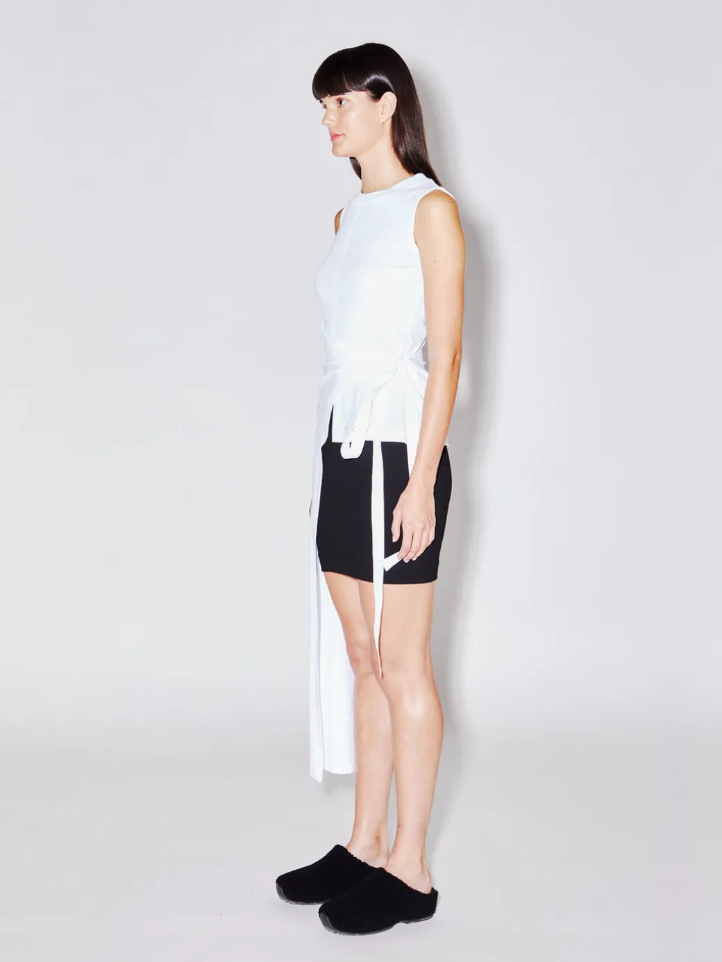 Sleeveless Split Apron T-Shirt
