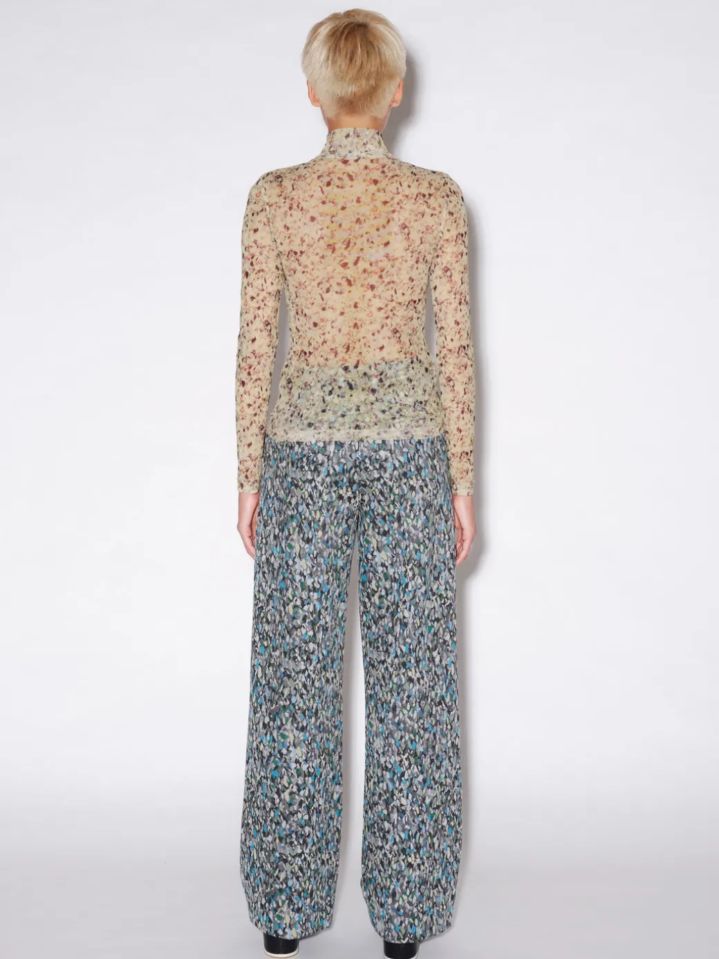 TURTLENECK T-SHIRT - FOAM