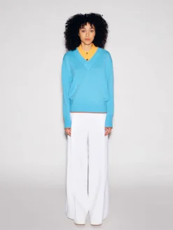 V-NECK PULLOVER